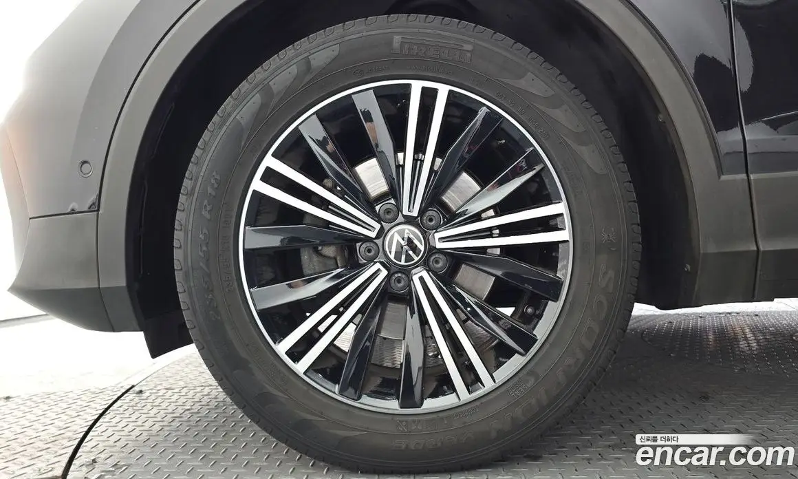 Volkswagen Tiguan 2022 2.0 автомат (гидро), фото 5