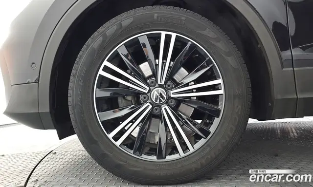 Volkswagen Tiguan 2022 2.0 автомат (гидро), миниатюра 5