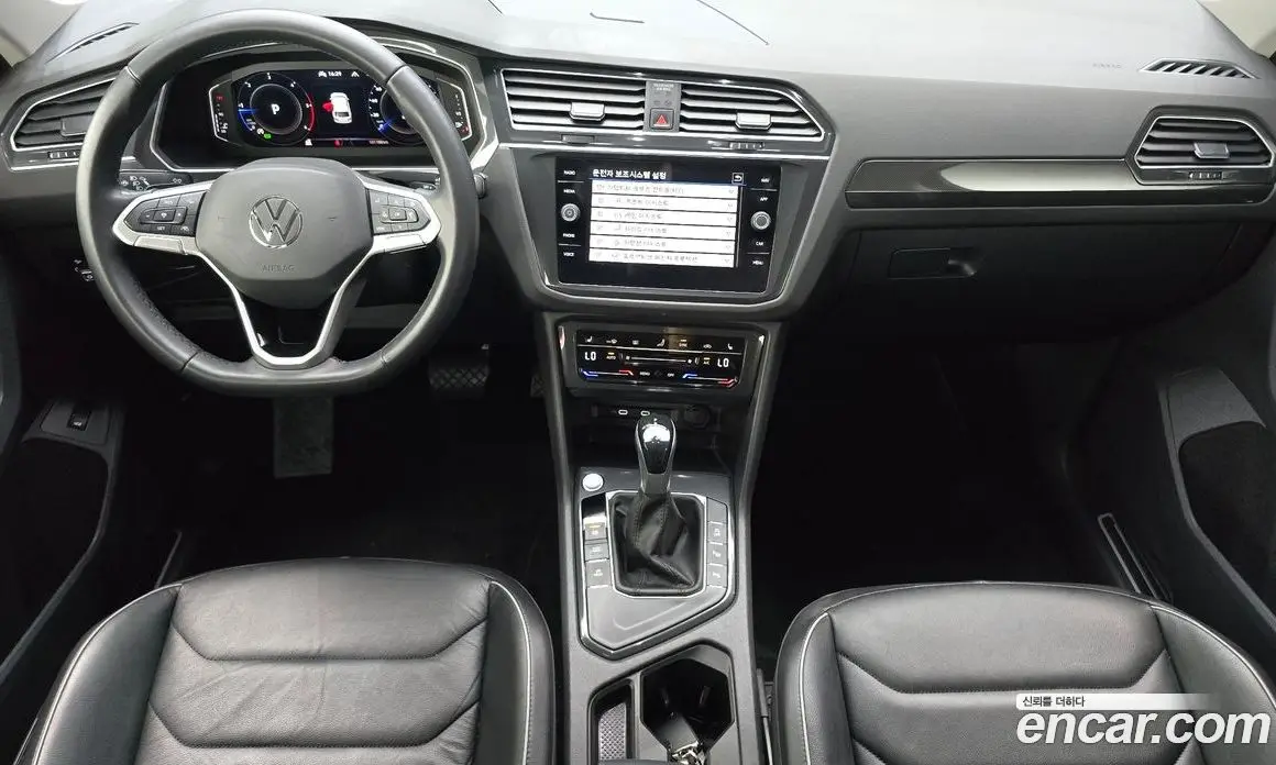 Volkswagen Tiguan 2022 2.0 автомат (гидро), фото 10