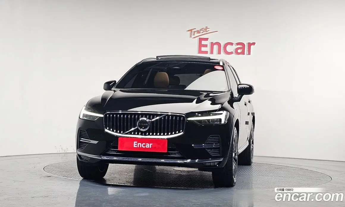 Volvo XC60 2021 2.0 автомат (гидро), фото 3 Volvo XC60 2021 2.0 автомат (гидро), фото 3