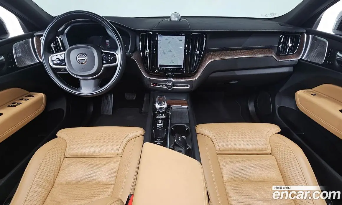 Volvo XC60 2021 2.0 автомат (гидро), фото 7 Volvo XC60 2021 2.0 автомат (гидро), фото 7