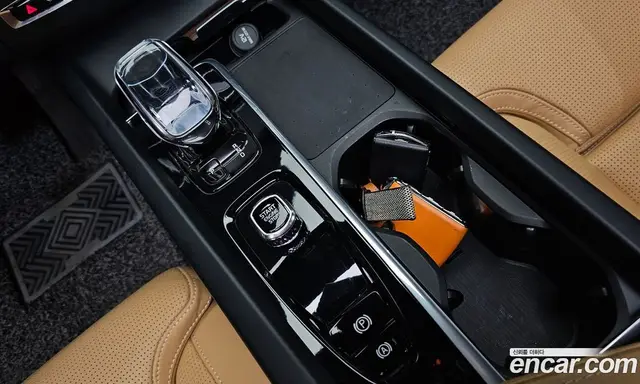 Volvo XC60 2021 2.0 автомат (гидро), миниатюра 11