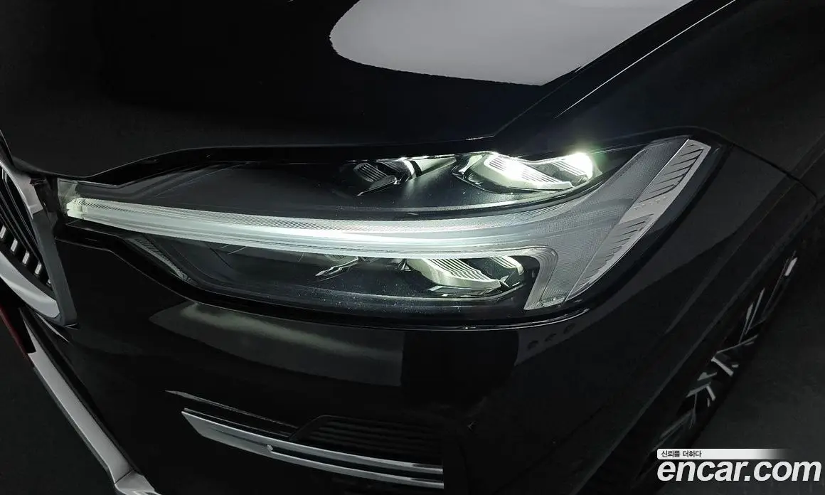 Volvo XC60 2021 2.0 автомат (гидро), фото 7