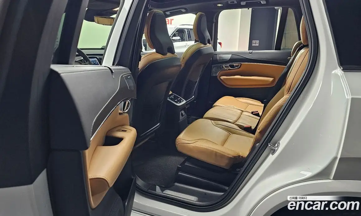 Volvo XC90 2023 2.0 автомат (гидро), фото 15