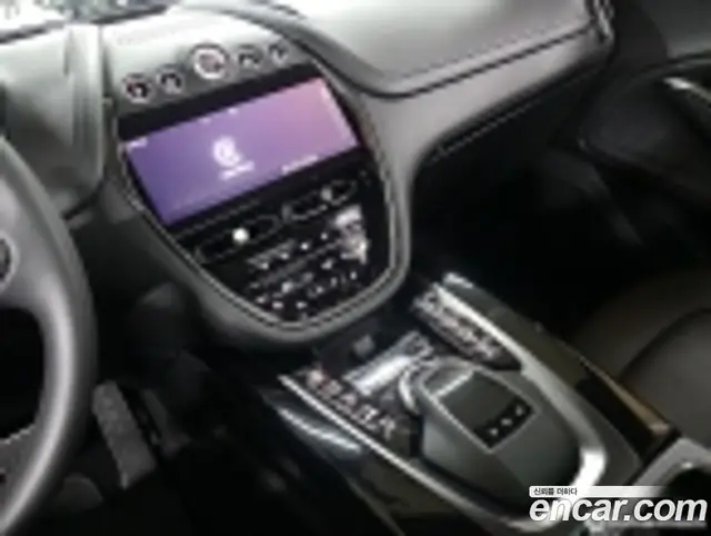 Aston Martin DBX 2020 4.0 автомат (гидро), миниатюра 11