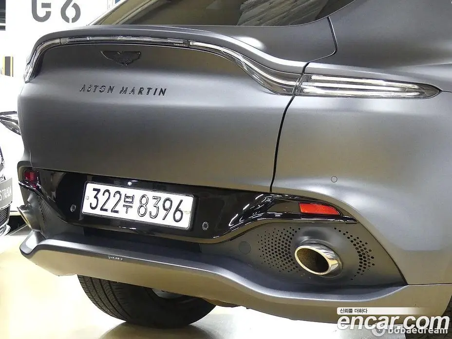 Aston Martin DBX 2020 4.0 автомат (гидро), фото 10