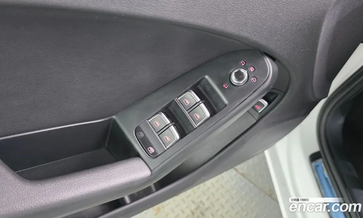Audi A4 2014 2.0 автомат (гидро), фото 19