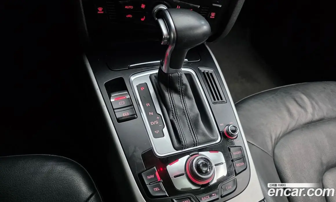 Audi A4 2014 2.0 автомат (гидро), фото 9