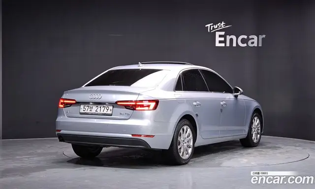 Audi A4 2018 2.0 автомат (гидро), миниатюра 2