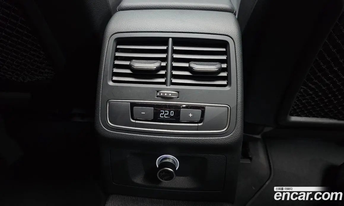 Audi A4 2018 2.0 автомат (гидро), фото 17