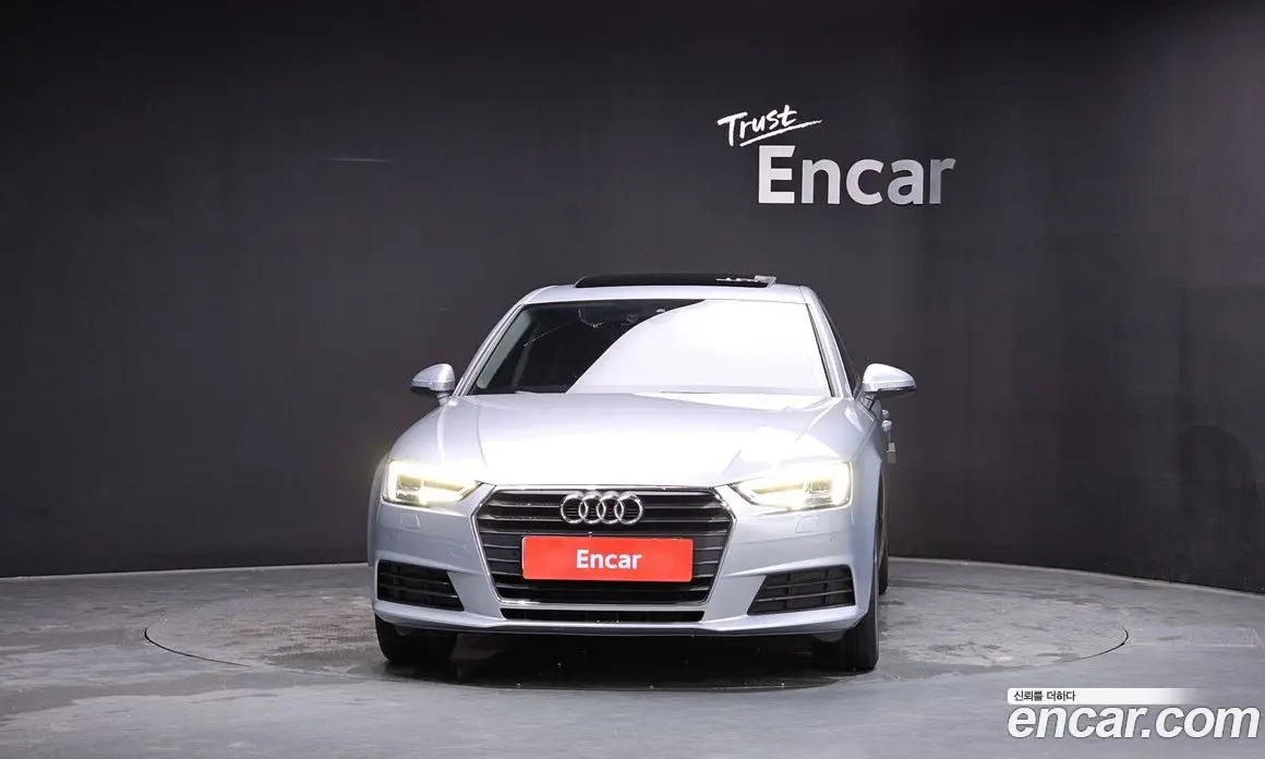 Audi A4 2018 2.0 автомат (гидро), фото 3