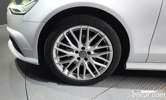 Audi A6 2018 2.0 автомат (гидро), миниатюра 5