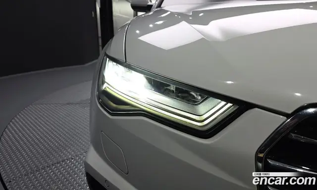 Audi A6 2018 2.0 автомат (гидро), миниатюра 8