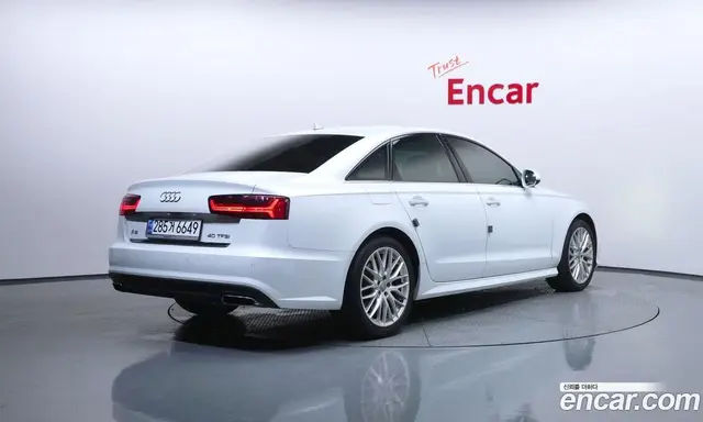 Audi A6 2018 2.0 автомат (гидро), миниатюра 2