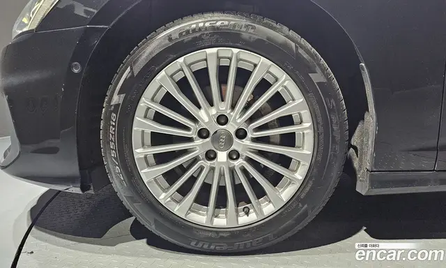 Audi A6 2020 2.0 автомат (гидро), миниатюра 5