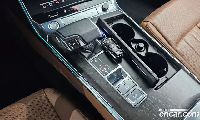Audi A6 2020 2.0 автомат (гидро), миниатюра 9