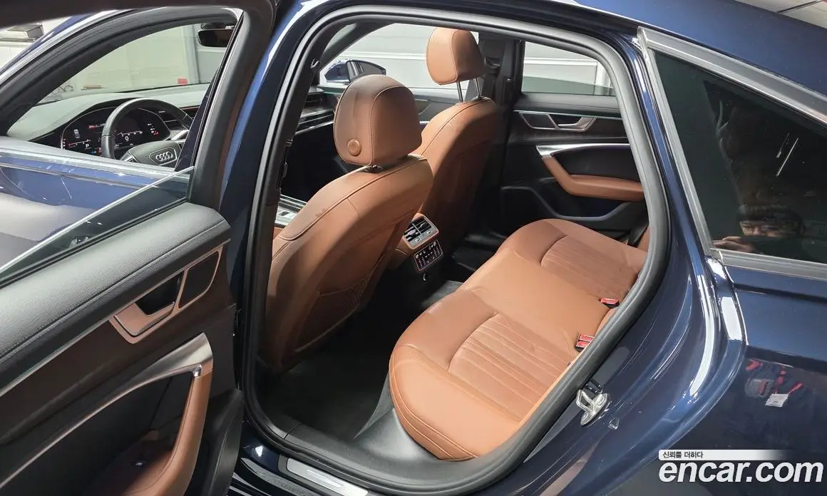 Audi A6 2020 2.0 автомат (гидро), фото 11