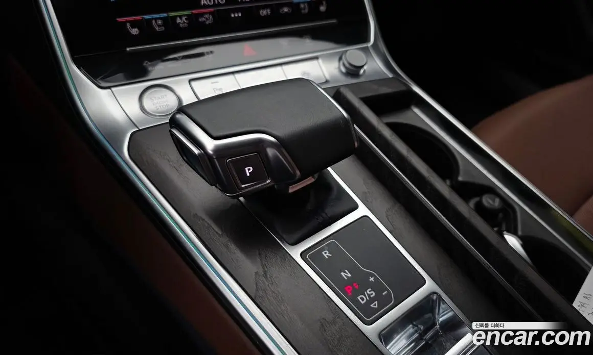 Audi A6 2020 2.0 автомат (гидро), фото 9