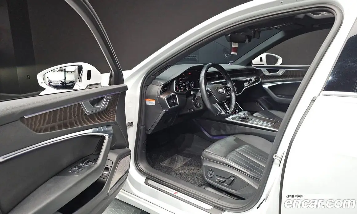 Audi A6 2020 2.0 автомат (гидро), фото 13