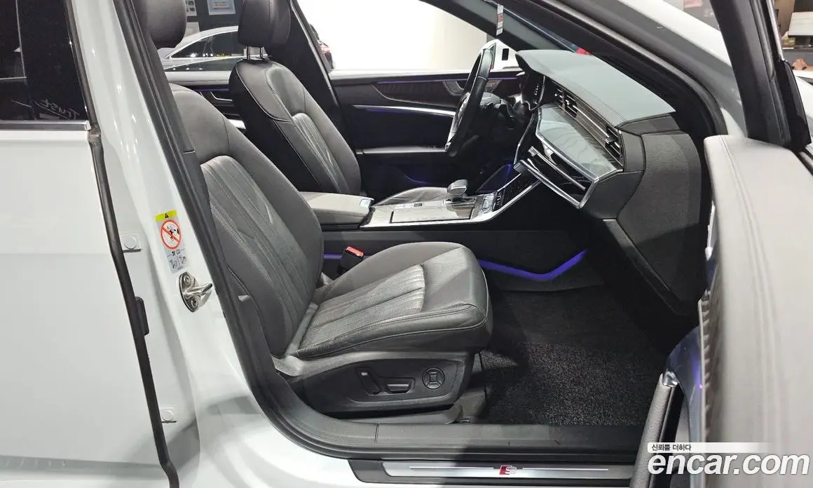 Audi A6 2020 2.0 автомат (гидро), фото 18