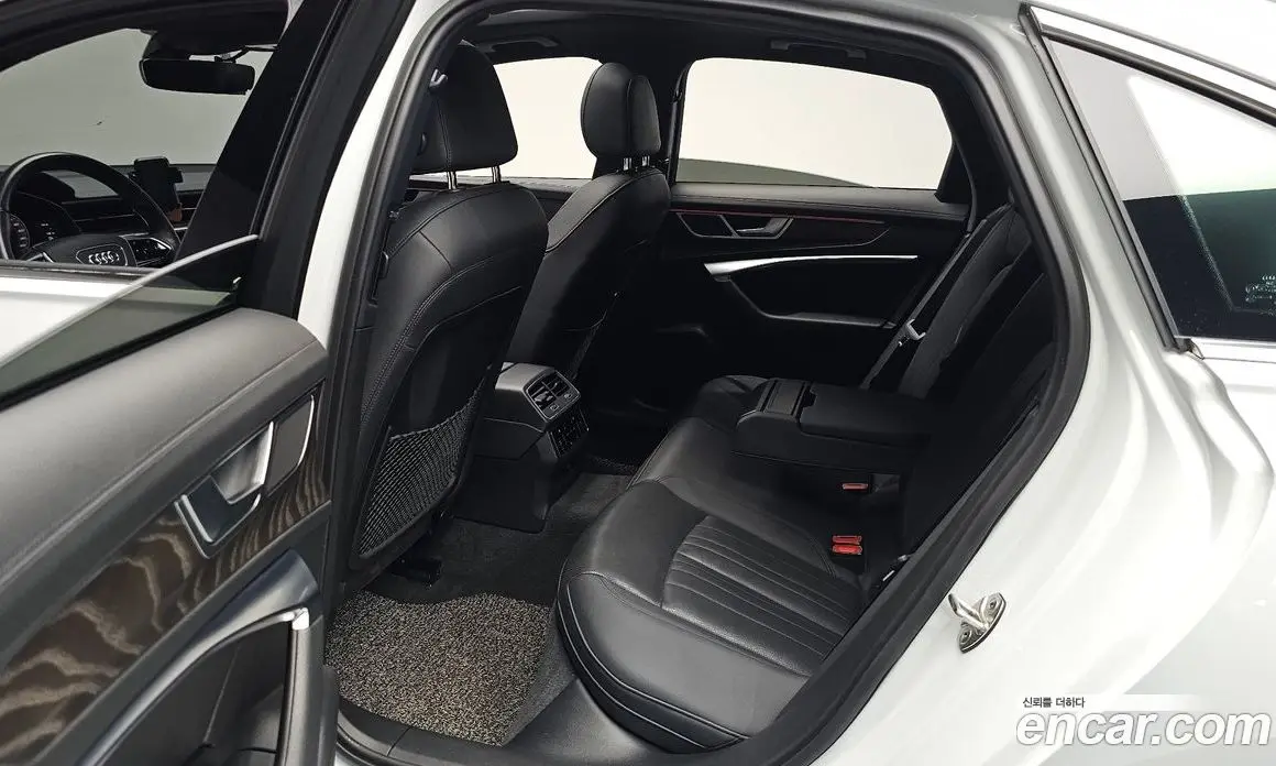 Audi A6 2021 2.0 автомат (гидро), фото 18