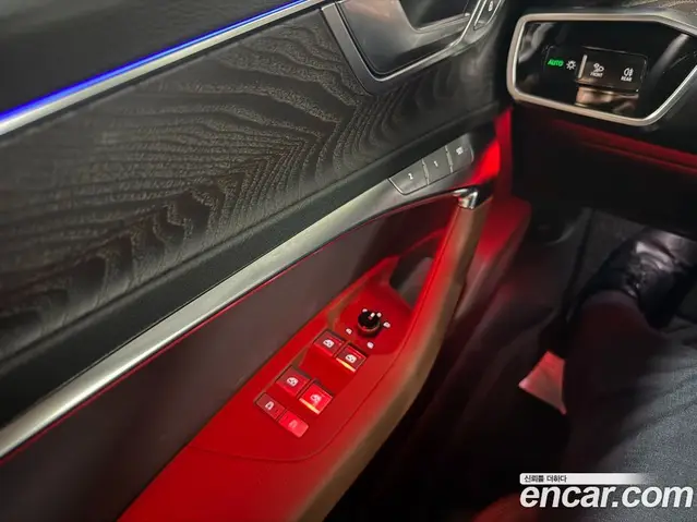 Audi A6 2021 2.0 автомат (гидро), миниатюра 12