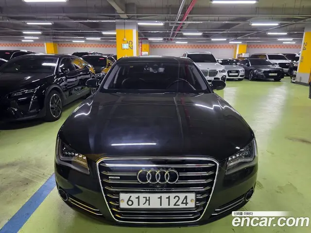 Audi A8, 2013, 123 000 км