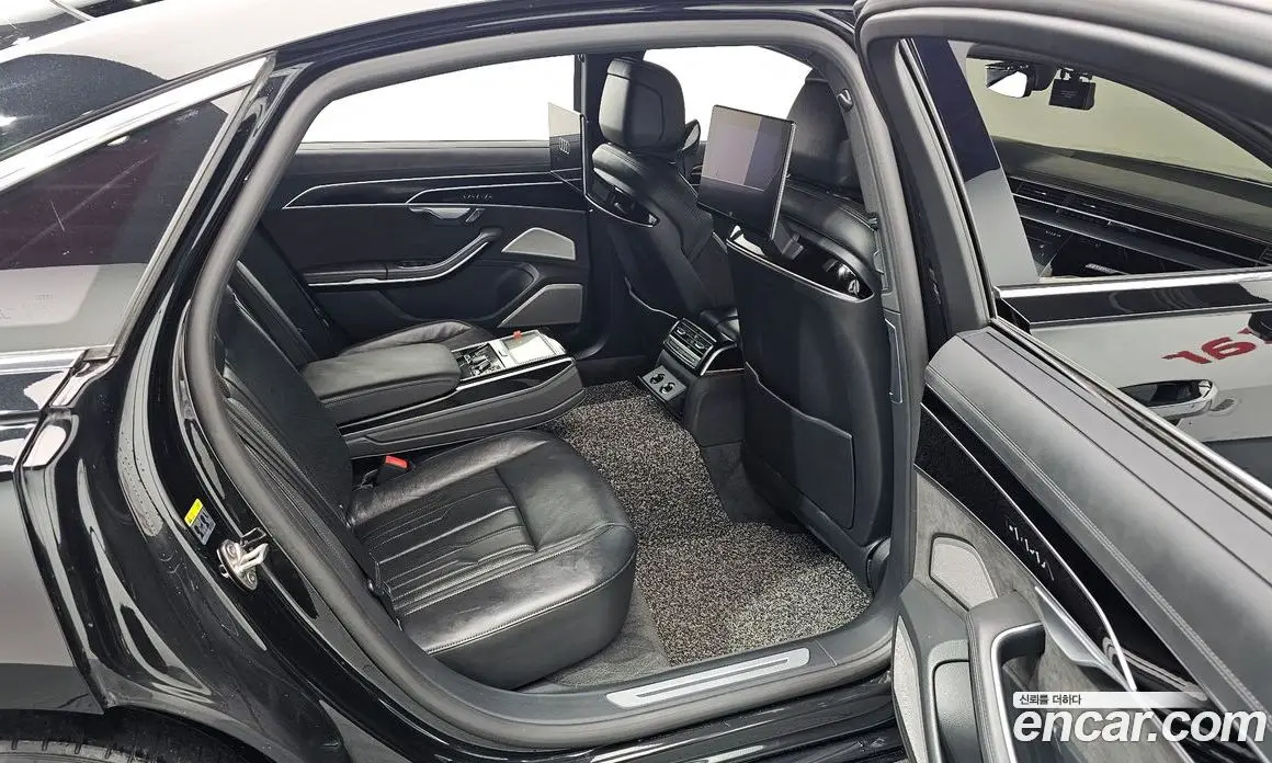 Audi A8 2021 3.0 автомат (гидро), фото 17
