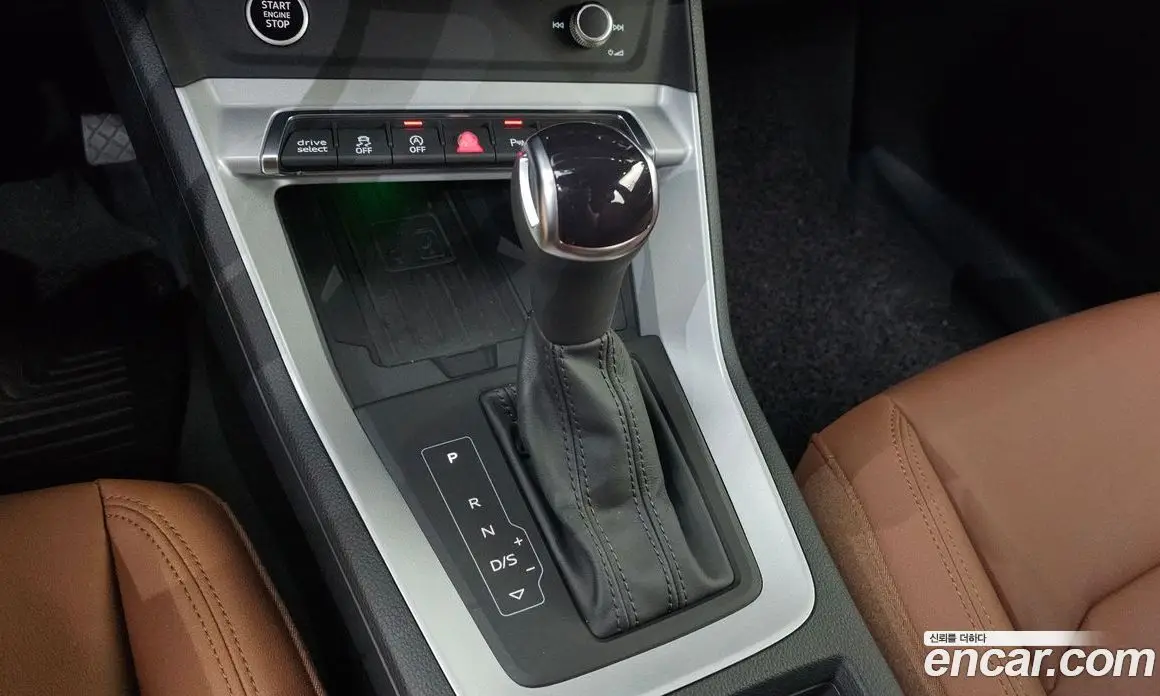 Audi Q3 2022 2.0 автомат (гидро), фото 12