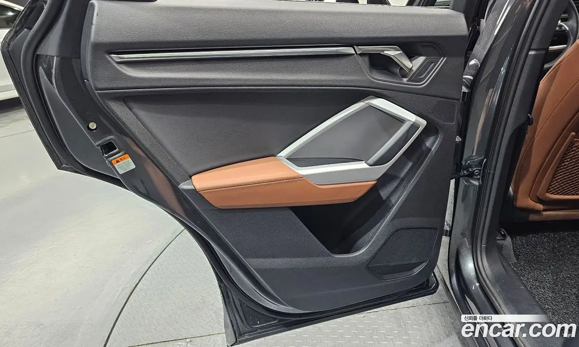 Audi Q3 2022 2.0 автомат (гидро), фото 15