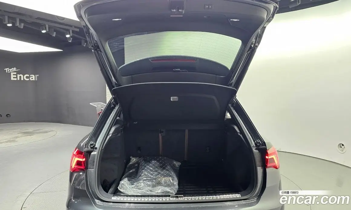 Audi Q3 2022 2.0 автомат (гидро), фото 26