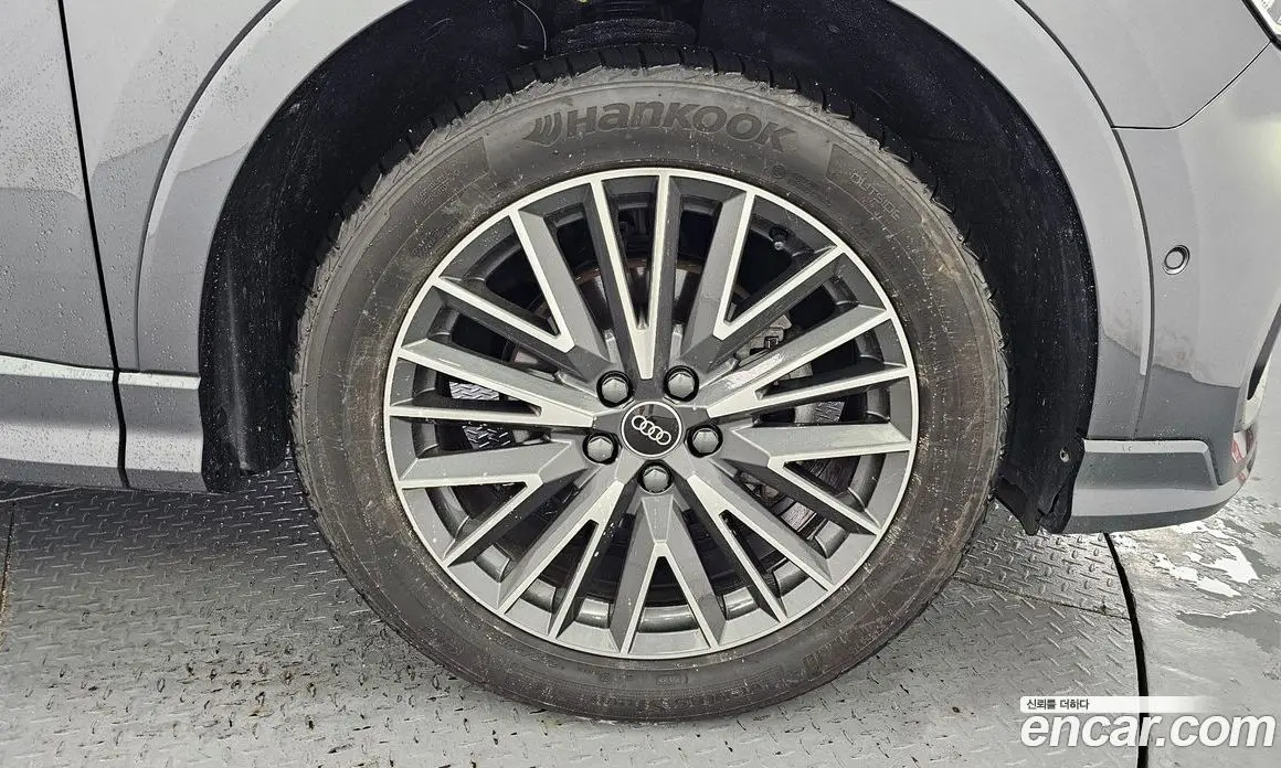 Audi Q3 2022 2.0 автомат (гидро), фото 5