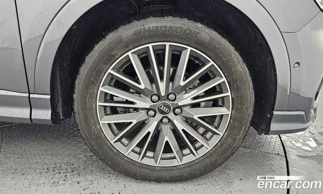 Audi Q3 2022 2.0 автомат (гидро), миниатюра 5