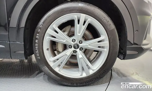 Audi Q8 2023 3.0 автомат (гидро), миниатюра 5