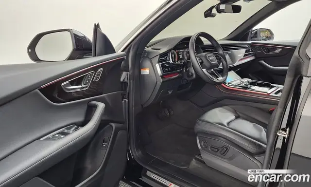 Audi Q8 2023 3.0 автомат (гидро), миниатюра 10