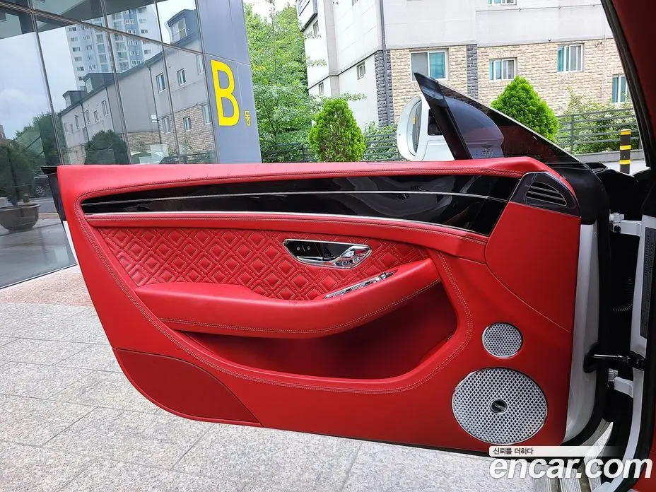 Bentley Continental 2020 4.0 автомат (гидро), фото 16