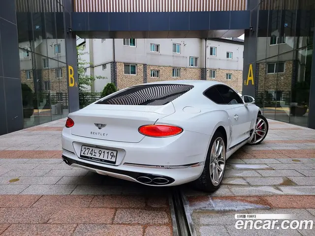 Bentley Continental 2020 4.0 автомат (гидро), миниатюра 3