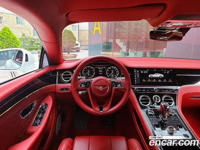 Bentley Continental 2020 4.0 автомат (гидро), миниатюра 6