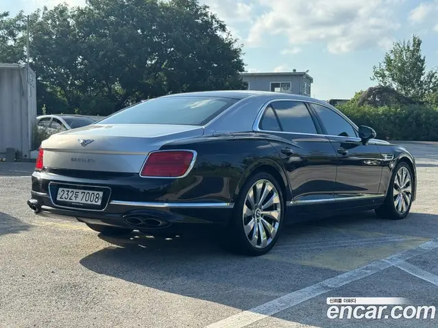 Bentley Flying Spur 2021 4.0 автомат (гидро), миниатюра 2