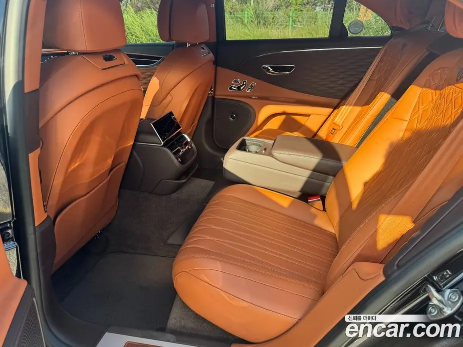 Bentley Flying Spur 2021 4.0 автомат (гидро), фото 17