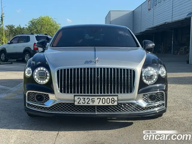 Bentley Flying Spur 2021 4.0 автомат (гидро), миниатюра 3
