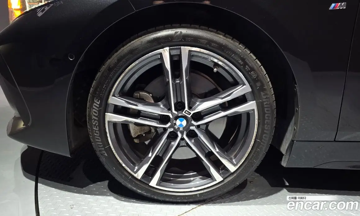 BMW 1 серия 2021 2.0 автомат (гидро), фото 5