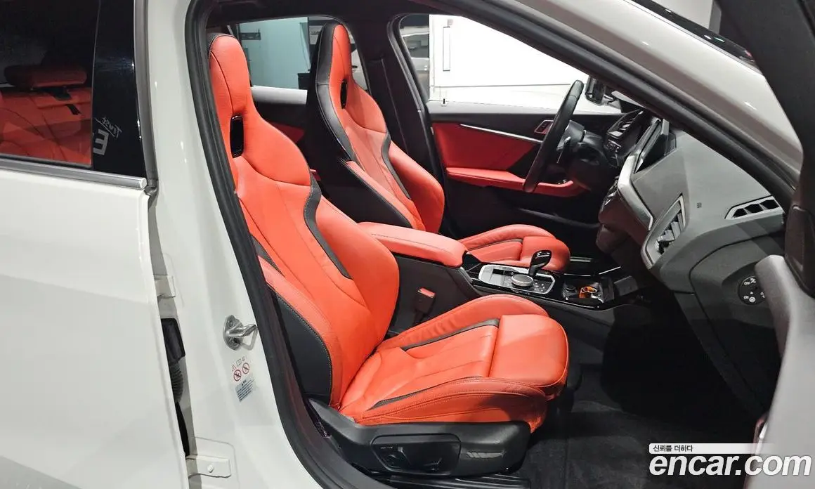 BMW 1 серия 2023 2.0 автомат (гидро), фото 18