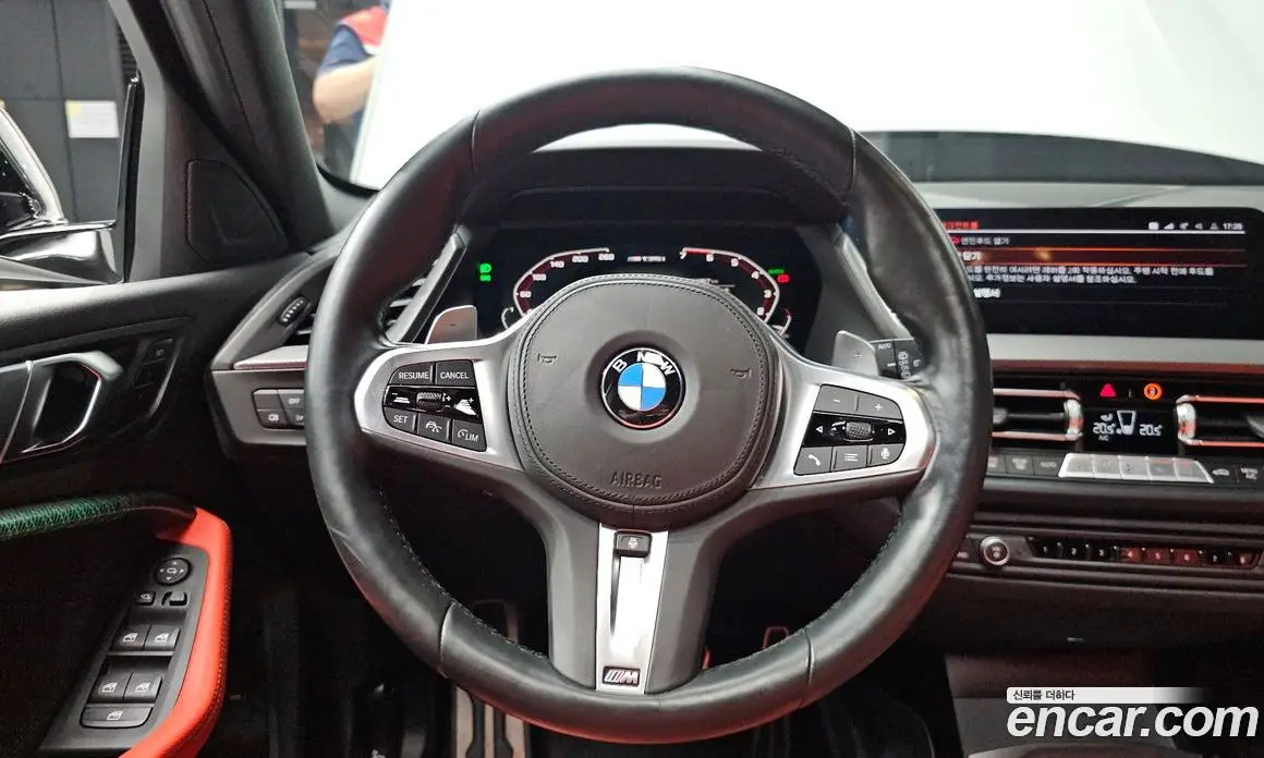 BMW 1 серия 2023 2.0 автомат (гидро), фото 19