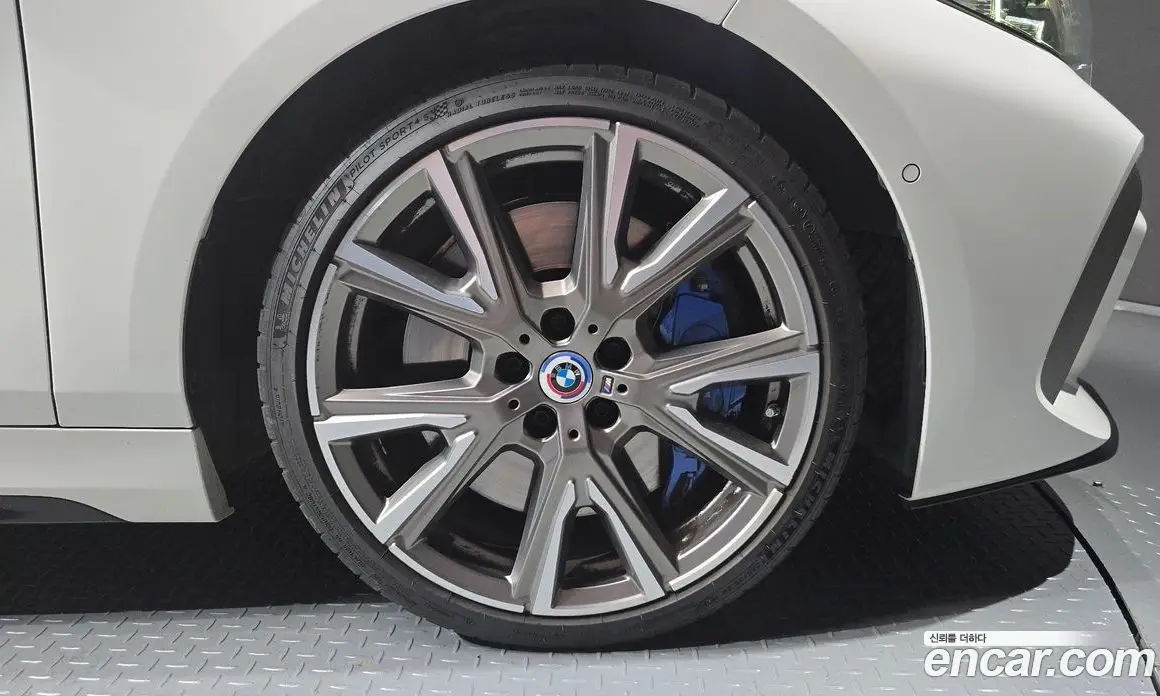 BMW 1 серия 2023 2.0 автомат (гидро), фото 7