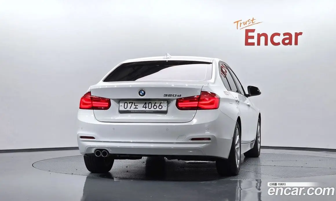BMW 3 серия 2017 2.0 автомат (гидро), фото 3