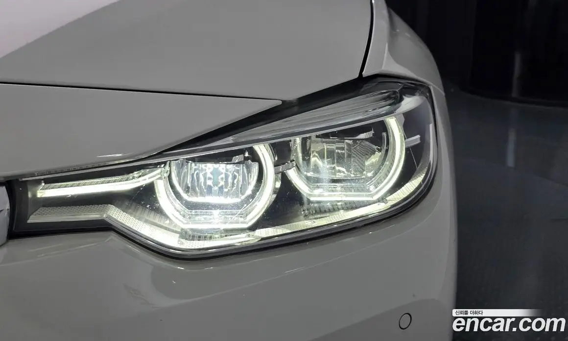 BMW 3 серия 2017 2.0 автомат (гидро), фото 7