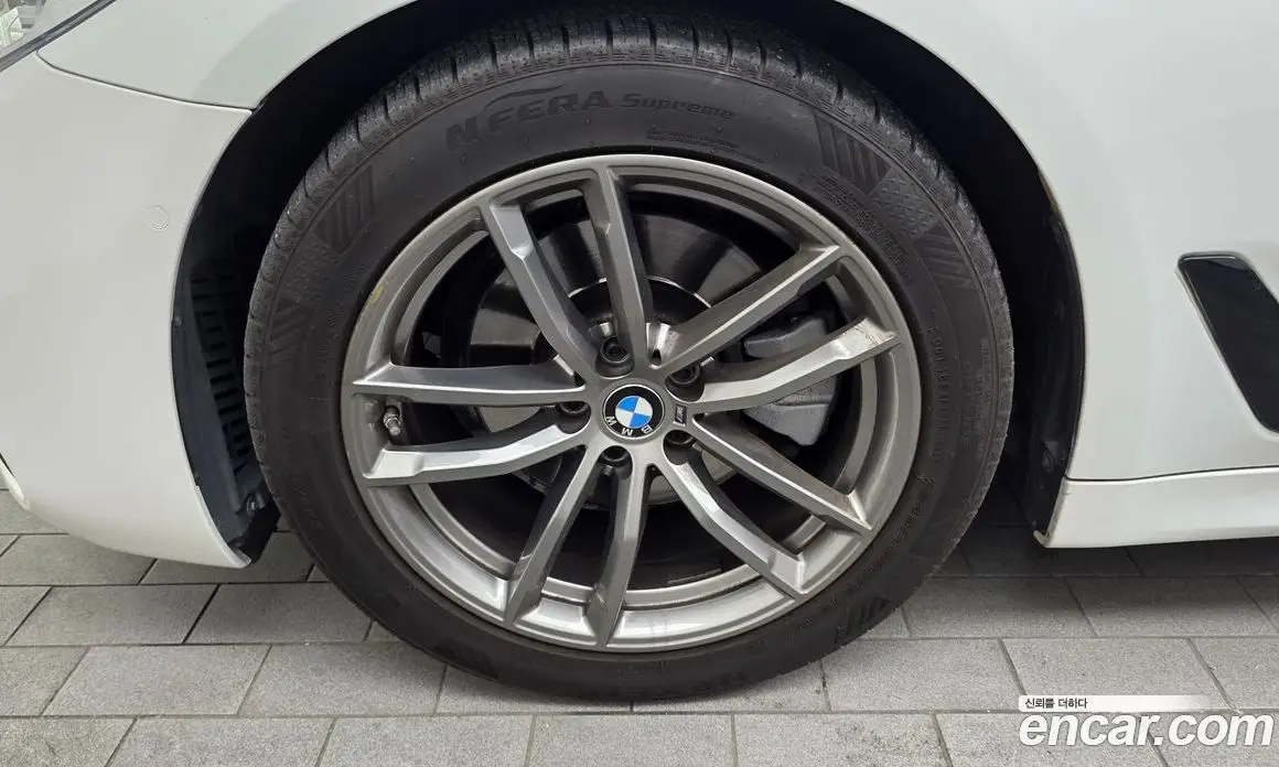 BMW 5 серия 2018 2.0 автомат (гидро), фото 5