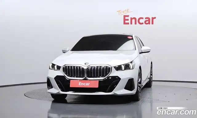 BMW 5 серия 2024 2.0 автомат (гидро), миниатюра 3