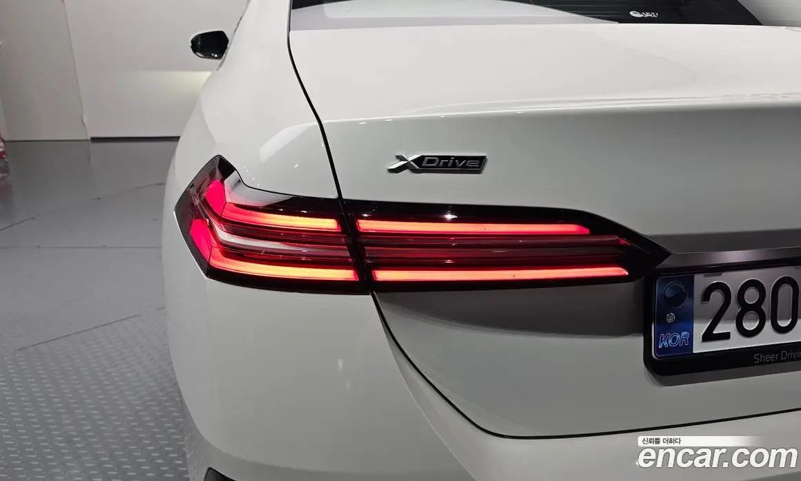 BMW 5 серия 2024 2.0 автомат (гидро), фото 9